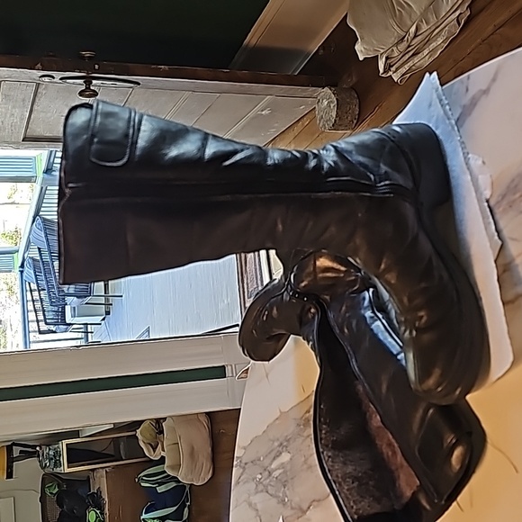 Genuine Italian leather "fur" lined boots - Picture 4 of 5